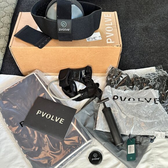PVOLVE Signature Bundle P3 Ball, P.Band, Mat & Pump – Used by Jennifer Aniston - Picture 7 of 7